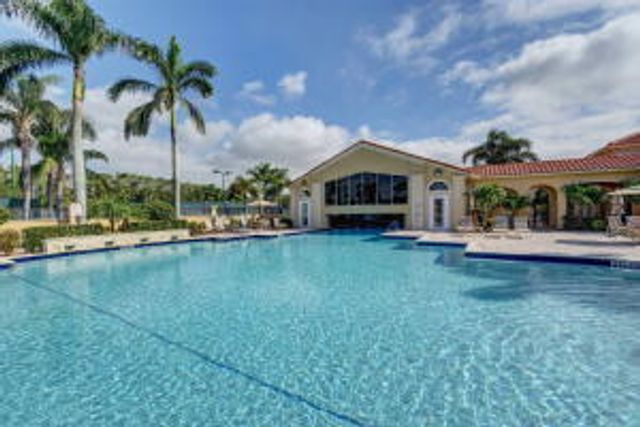 5282 Brooklawn Terrace, Boynton Beach, FL 33437