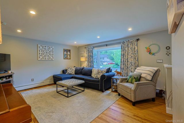 21 Continental Drive, New Windsor, NY 12553