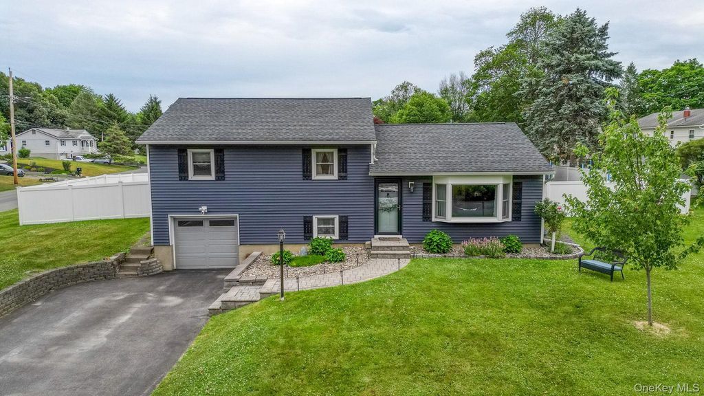 21 Continental Drive, New Windsor, NY 12553