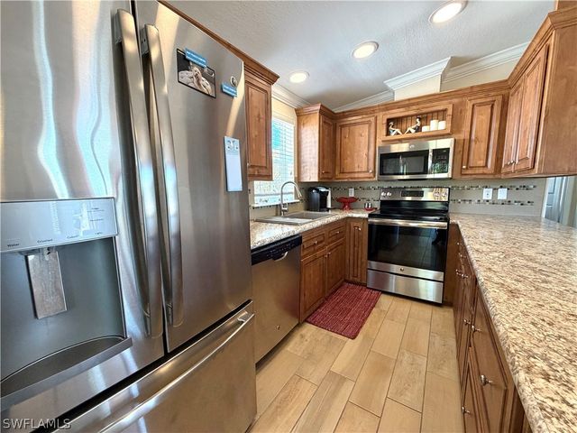 4750 Lantern LN W, Estero, FL 33928