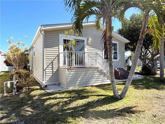 4750 Lantern LN W, Estero, FL 33928