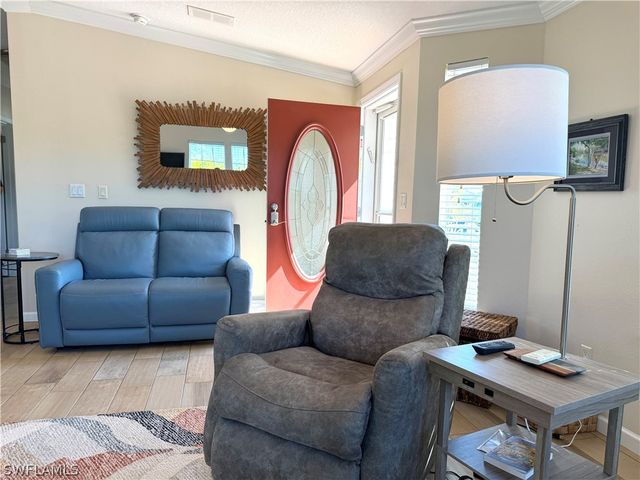 4750 Lantern LN W, Estero, FL 33928