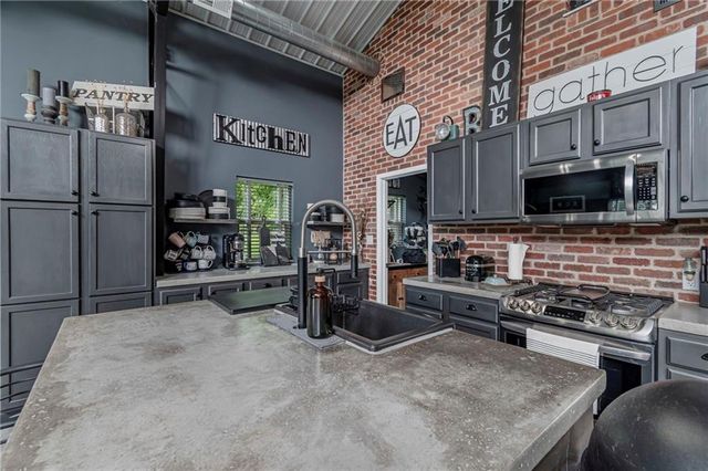 4640 SE Kickapoo Drive, Lathrop, MO 64465