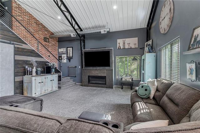 4640 SE Kickapoo Drive, Lathrop, MO 64465