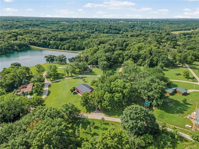 4640 SE Kickapoo Drive, Lathrop, MO 64465