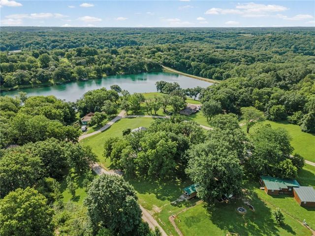 4640 SE Kickapoo Drive, Lathrop, MO 64465