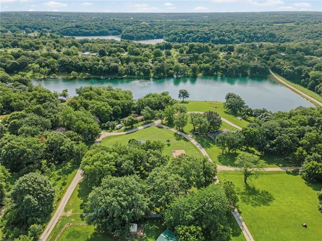 4640 SE Kickapoo Drive, Lathrop, MO 64465