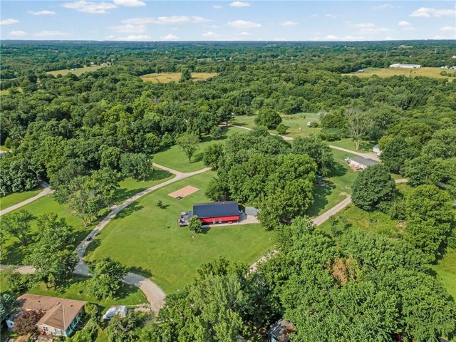 4640 SE Kickapoo Drive, Lathrop, MO 64465