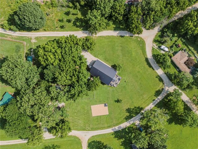 4640 SE Kickapoo Drive, Lathrop, MO 64465