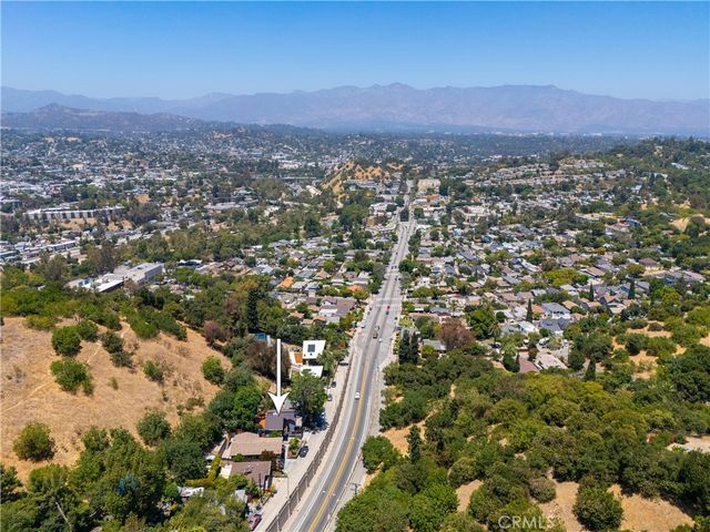 5341 Monterey, Los Angeles, CA 90042
