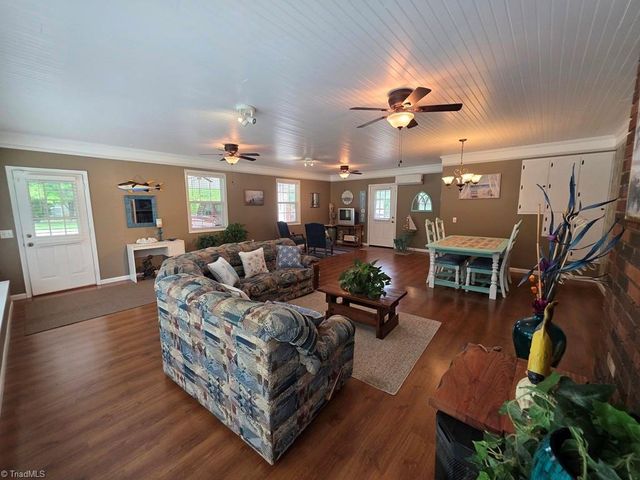 295 Pinedale Road, North Wilkesboro, NC 28659