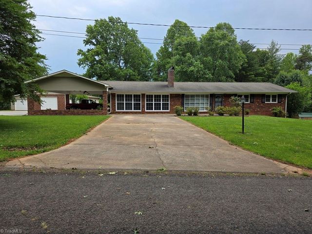 295 Pinedale Road, North Wilkesboro, NC 28659