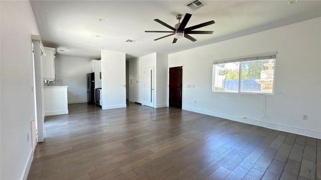 21224 W Rinaldi, Chatsworth, CA 91311