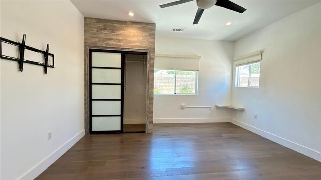 21224 W Rinaldi, Chatsworth, CA 91311