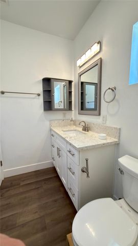 21224 W Rinaldi, Chatsworth, CA 91311