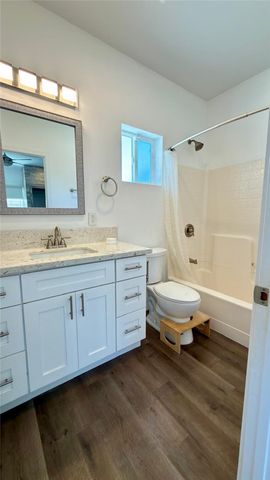 21224 W Rinaldi, Chatsworth, CA 91311