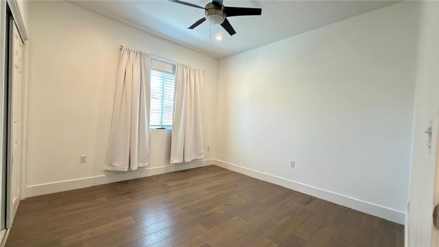 21224 W Rinaldi, Chatsworth, CA 91311