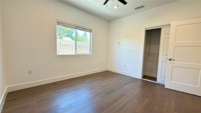 21224 W Rinaldi, Chatsworth, CA 91311