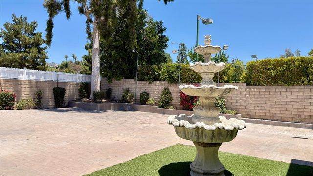 21224 W Rinaldi, Chatsworth, CA 91311