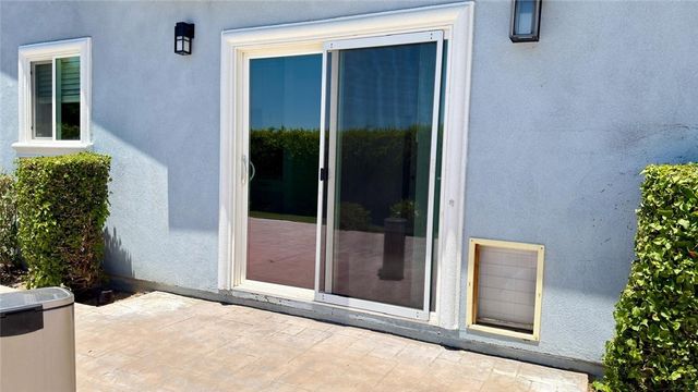 21224 W Rinaldi, Chatsworth, CA 91311