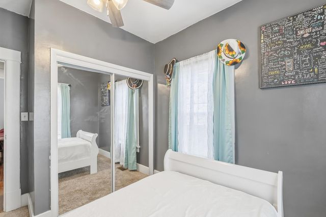 1933 W Irving St, Wichita, KS 67213