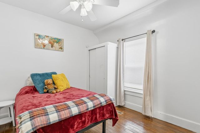 1933 W Irving St, Wichita, KS 67213