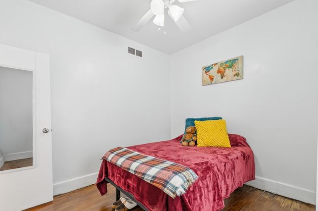 1933 W Irving St, Wichita, KS 67213