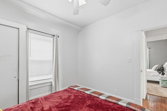 1933 W Irving St, Wichita, KS 67213