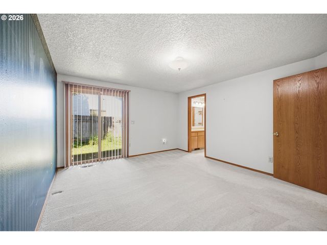 1500 Se PARK CREST Ave, Vancouver, WA 98683