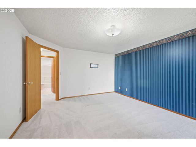 1500 Se PARK CREST Ave, Vancouver, WA 98683