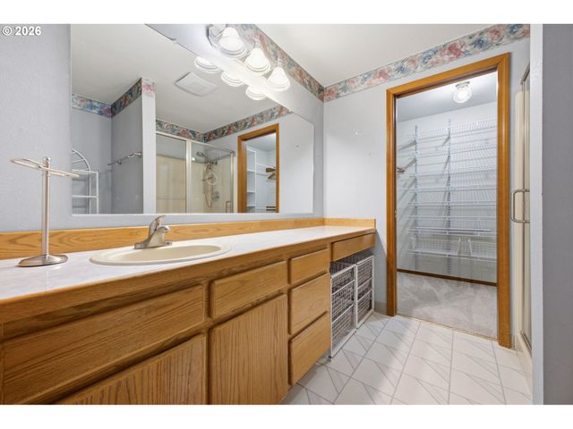 1500 Se PARK CREST Ave, Vancouver, WA 98683