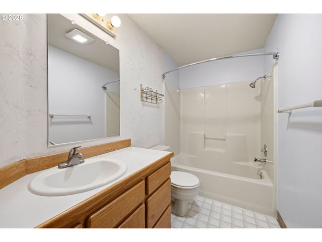 1500 Se PARK CREST Ave, Vancouver, WA 98683