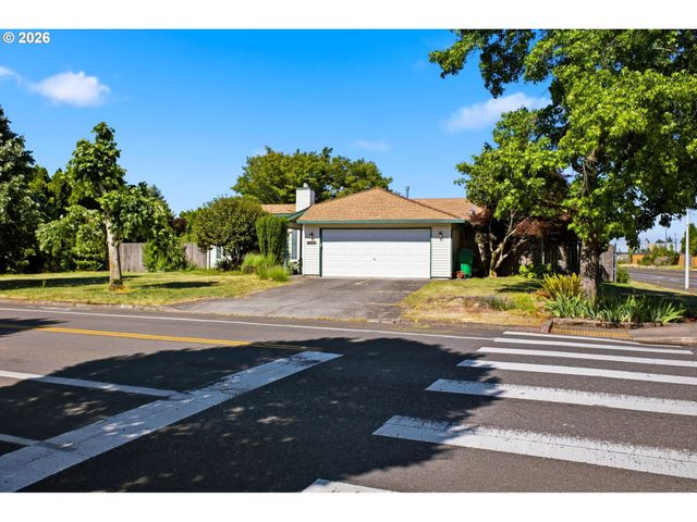 1500 Se PARK CREST Ave, Vancouver, WA 98683