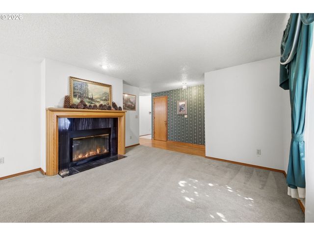 1500 Se PARK CREST Ave, Vancouver, WA 98683