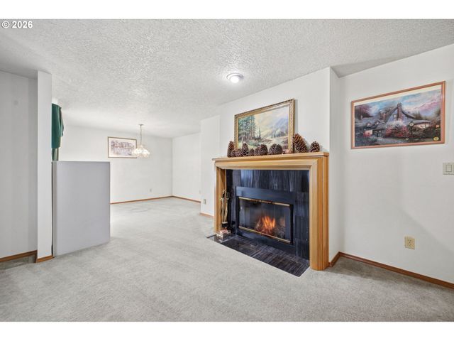 1500 Se PARK CREST Ave, Vancouver, WA 98683