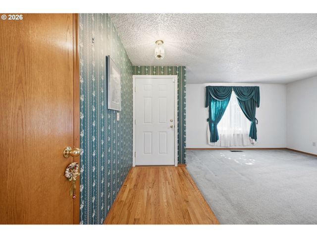 1500 Se PARK CREST Ave, Vancouver, WA 98683