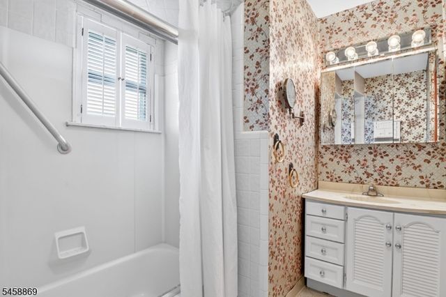 124 Kamm Ave, South River Boro, NJ 08882