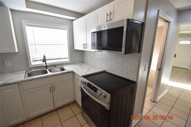 1254 GROVE STREET B, Clearwater, FL 33755