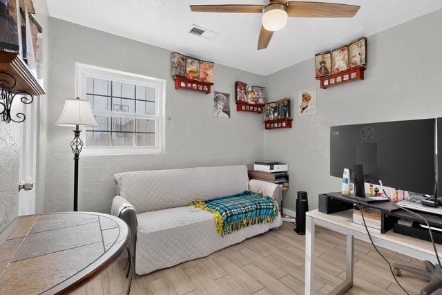 709 Carlisle Boulevard NE, Albuquerque, NM 87106