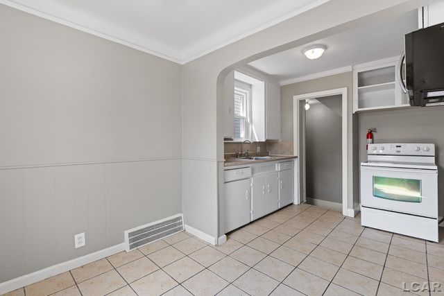630 Park Street, Lincoln Park, MI 48146