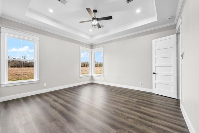 93 Long Horn Loop, New Waverly, TX 77358