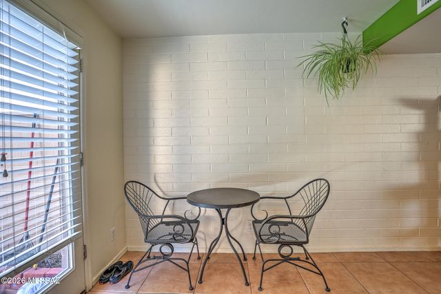 965 N Venice Ave Apt C, Tucson, AZ 85711