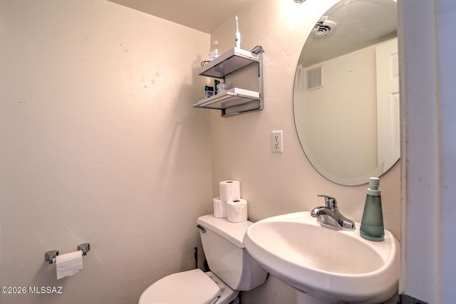 965 N Venice Ave Apt C, Tucson, AZ 85711