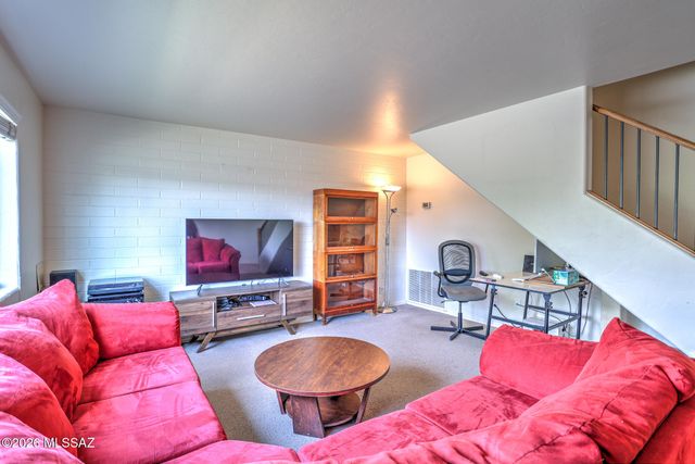 965 N Venice Ave Apt C, Tucson, AZ 85711