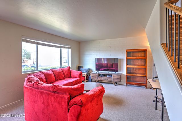 965 N Venice Ave Apt C, Tucson, AZ 85711
