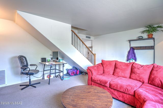 965 N Venice Ave Apt C, Tucson, AZ 85711