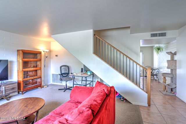 965 N Venice Ave Apt C, Tucson, AZ 85711