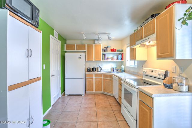965 N Venice Ave Apt C, Tucson, AZ 85711