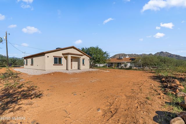 1792 Circulo Canada, Rio Rico, AZ 85648