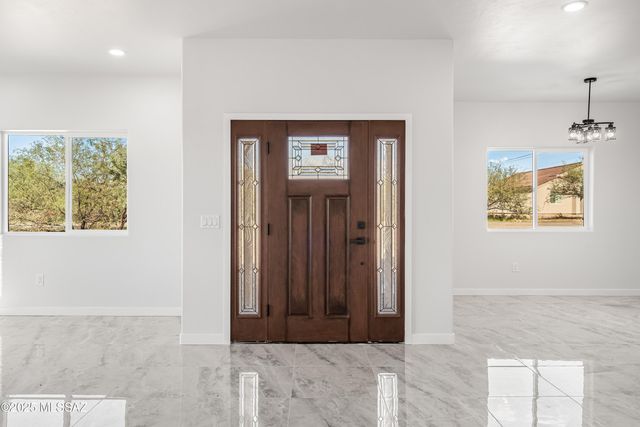 1792 Circulo Canada, Rio Rico, AZ 85648